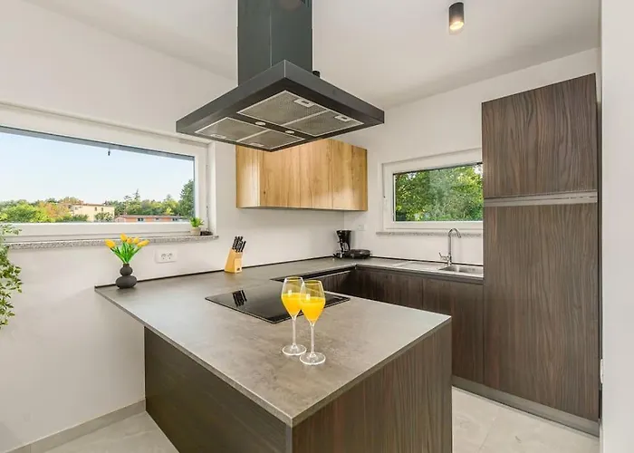 Villa Impression By Istrialux *